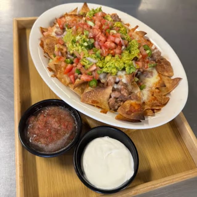 Nachos Supreme.